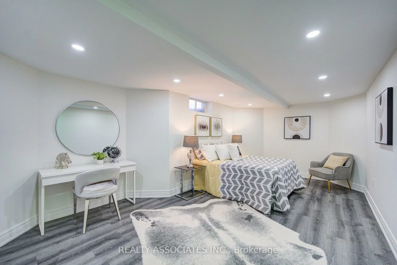 71, Highhill, Tam O'Shanter-Sullivan, Toronto