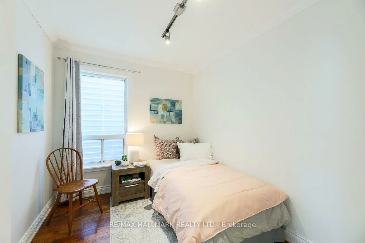 38, Boultbee, Blake-Jones, Toronto