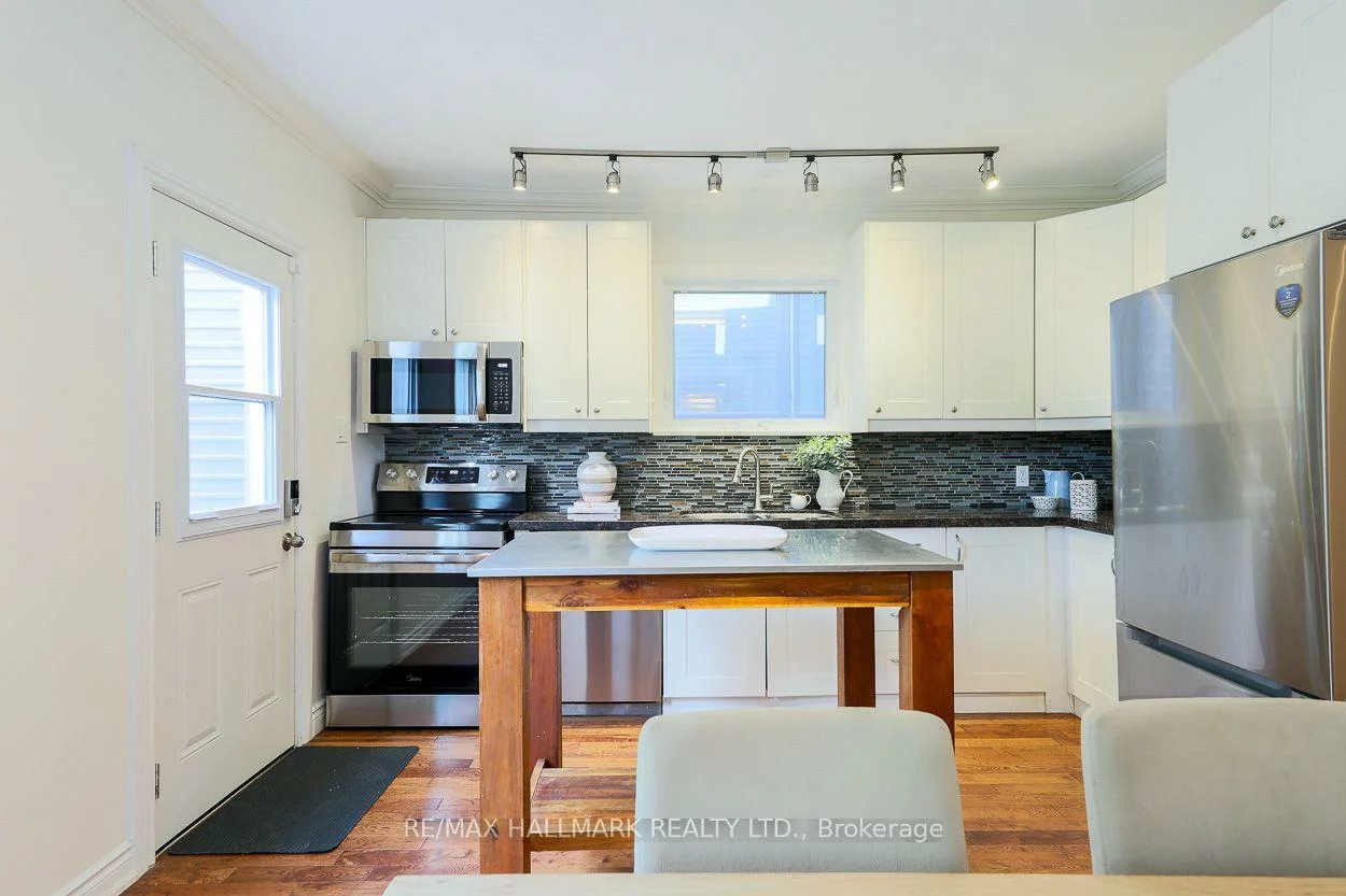 38, Boultbee, Blake-Jones, Toronto