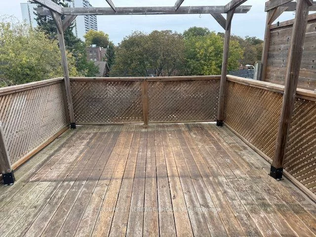 16, Sparkhall, North Riverdale, Toronto