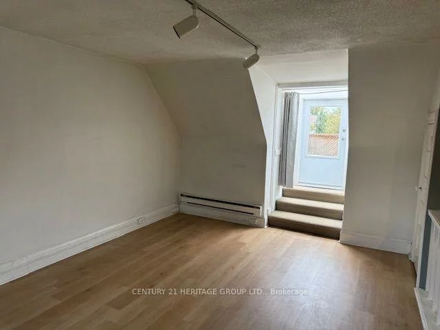 16, Sparkhall, North Riverdale, Toronto