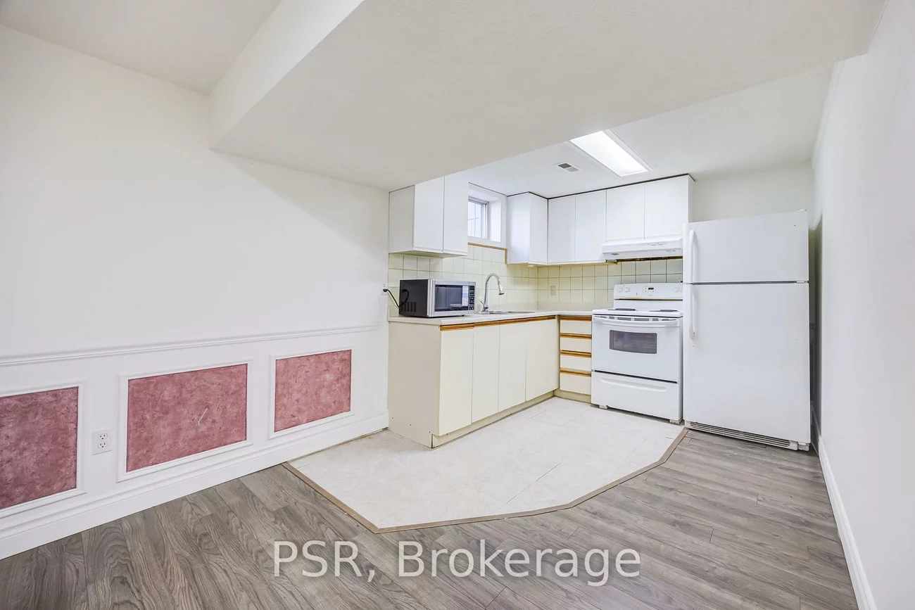 53, Marcos, Bendale, Toronto