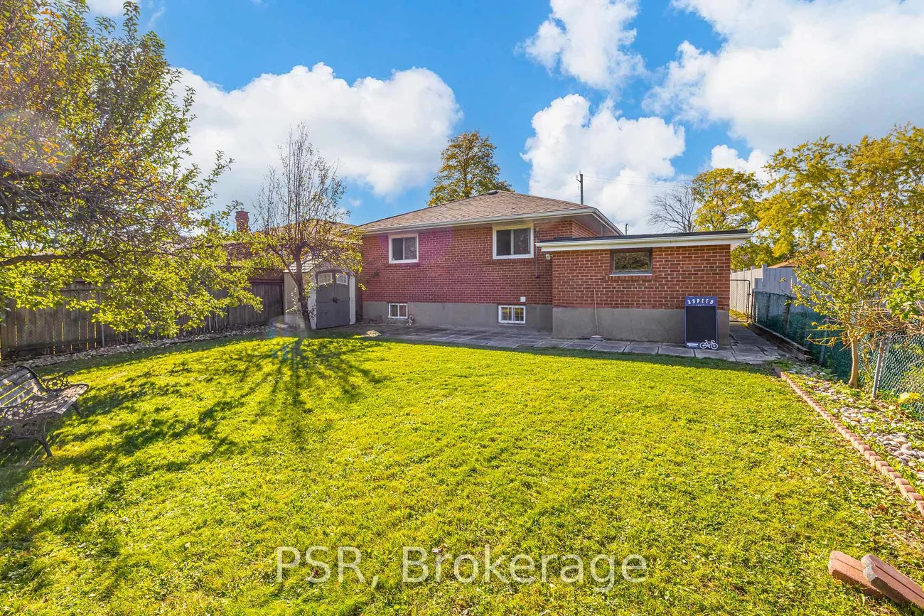 53, Marcos, Bendale, Toronto