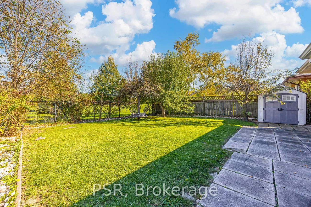 53, Marcos, Bendale, Toronto