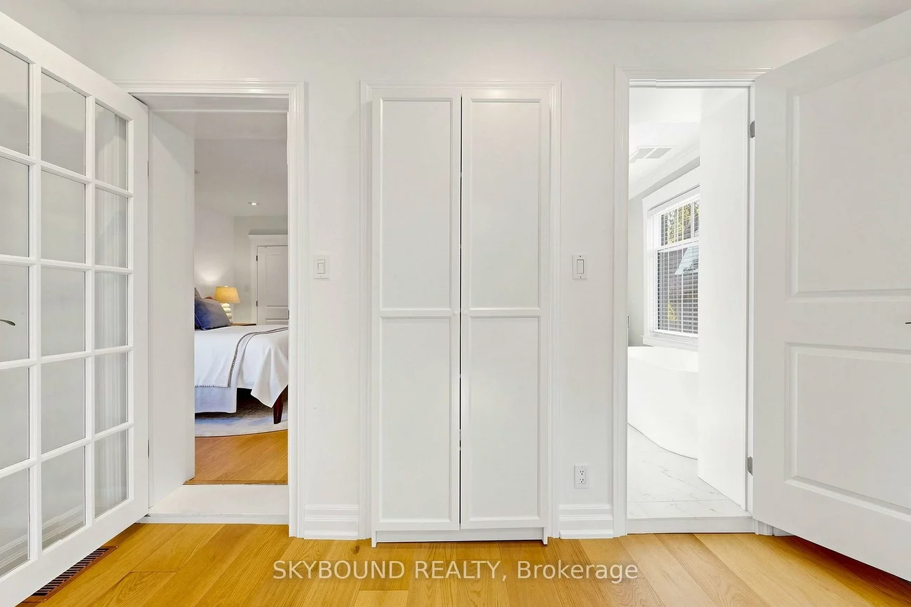 156, Hampton, North Riverdale, Toronto