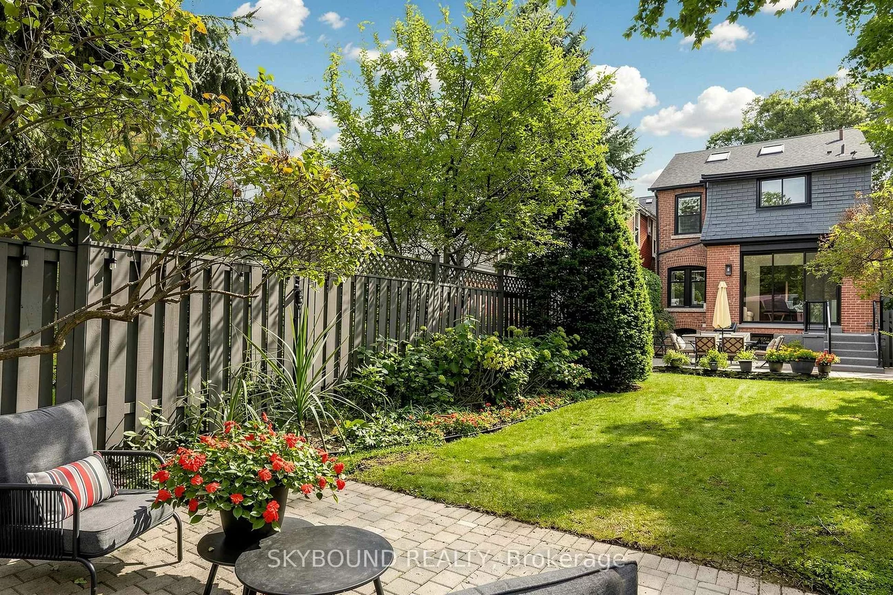 156, Hampton, North Riverdale, Toronto