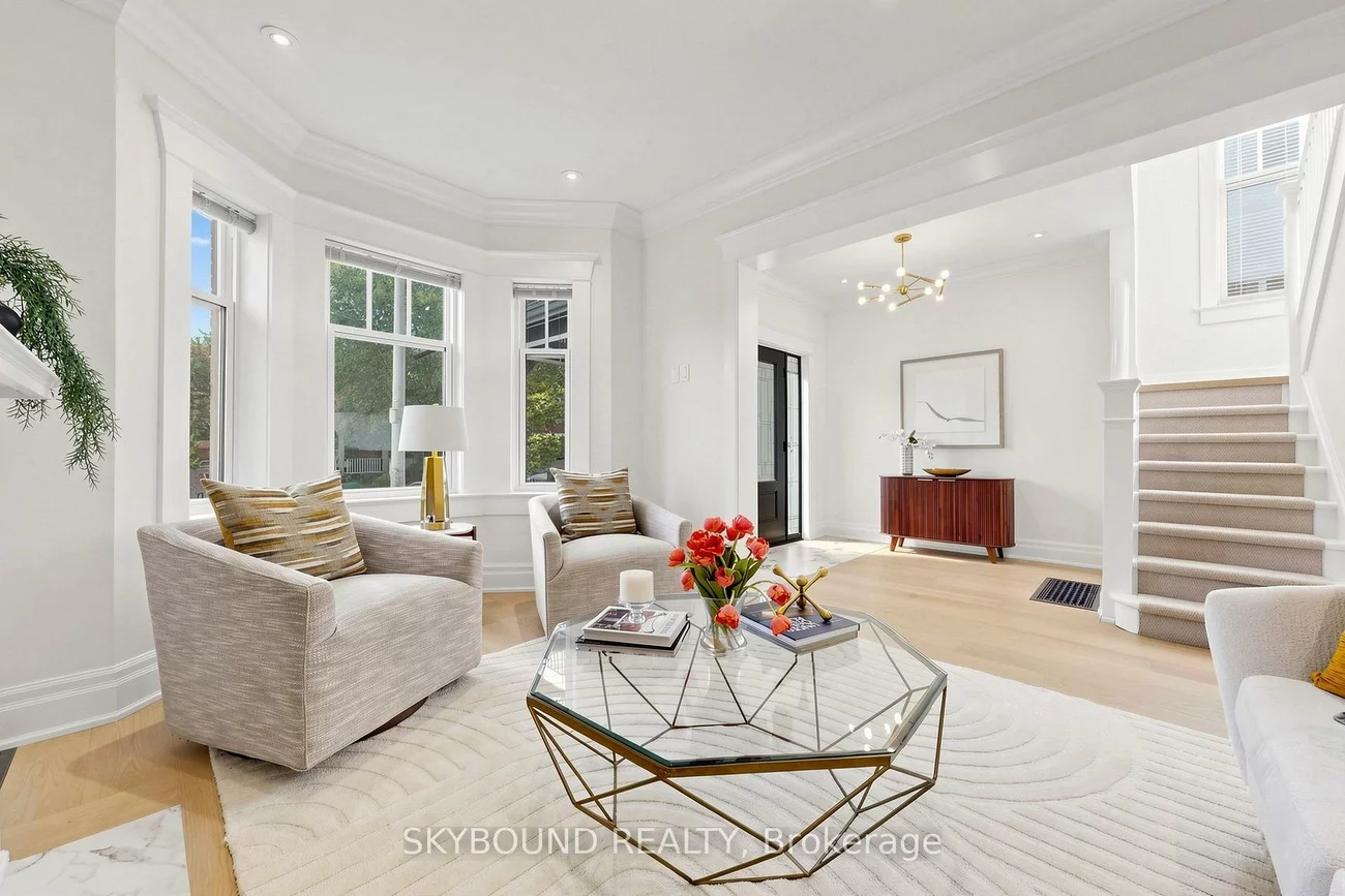 156, Hampton, North Riverdale, Toronto