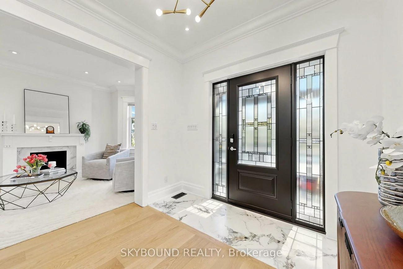 156, Hampton, North Riverdale, Toronto