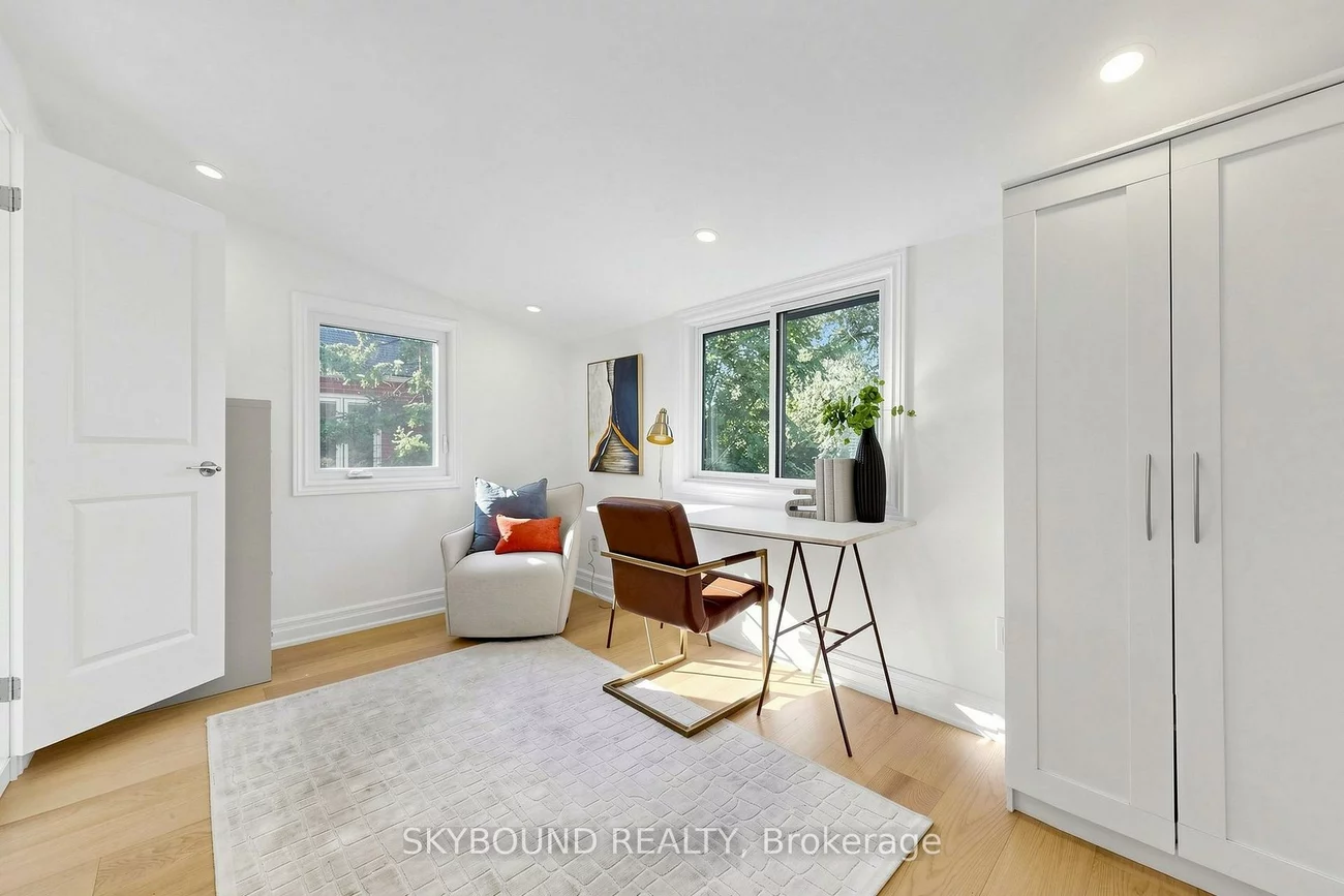 156, Hampton, North Riverdale, Toronto