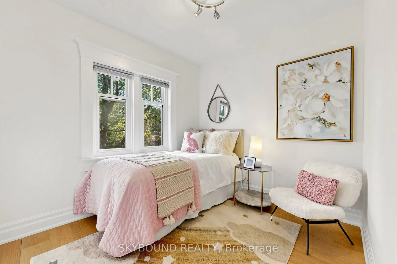 156, Hampton, North Riverdale, Toronto