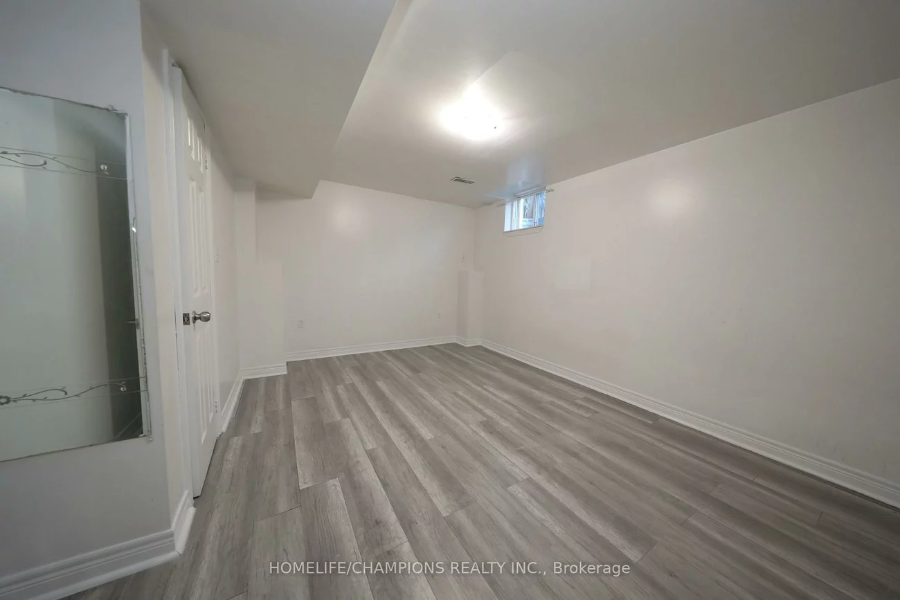 38, Bobolink, Rouge E11, Toronto