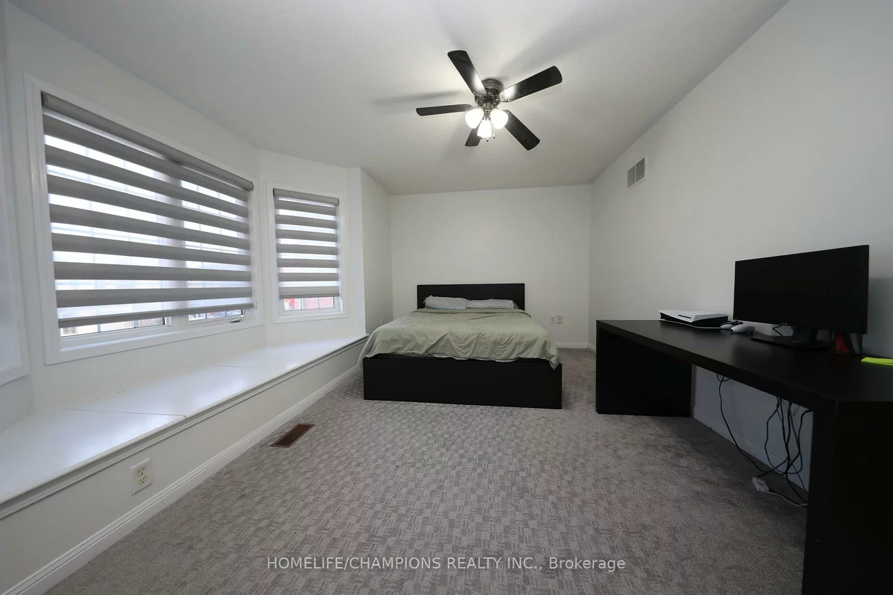 38, Bobolink, Rouge E11, Toronto