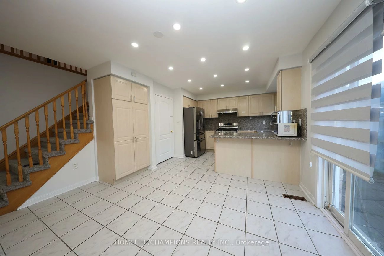 38, Bobolink, Rouge E11, Toronto