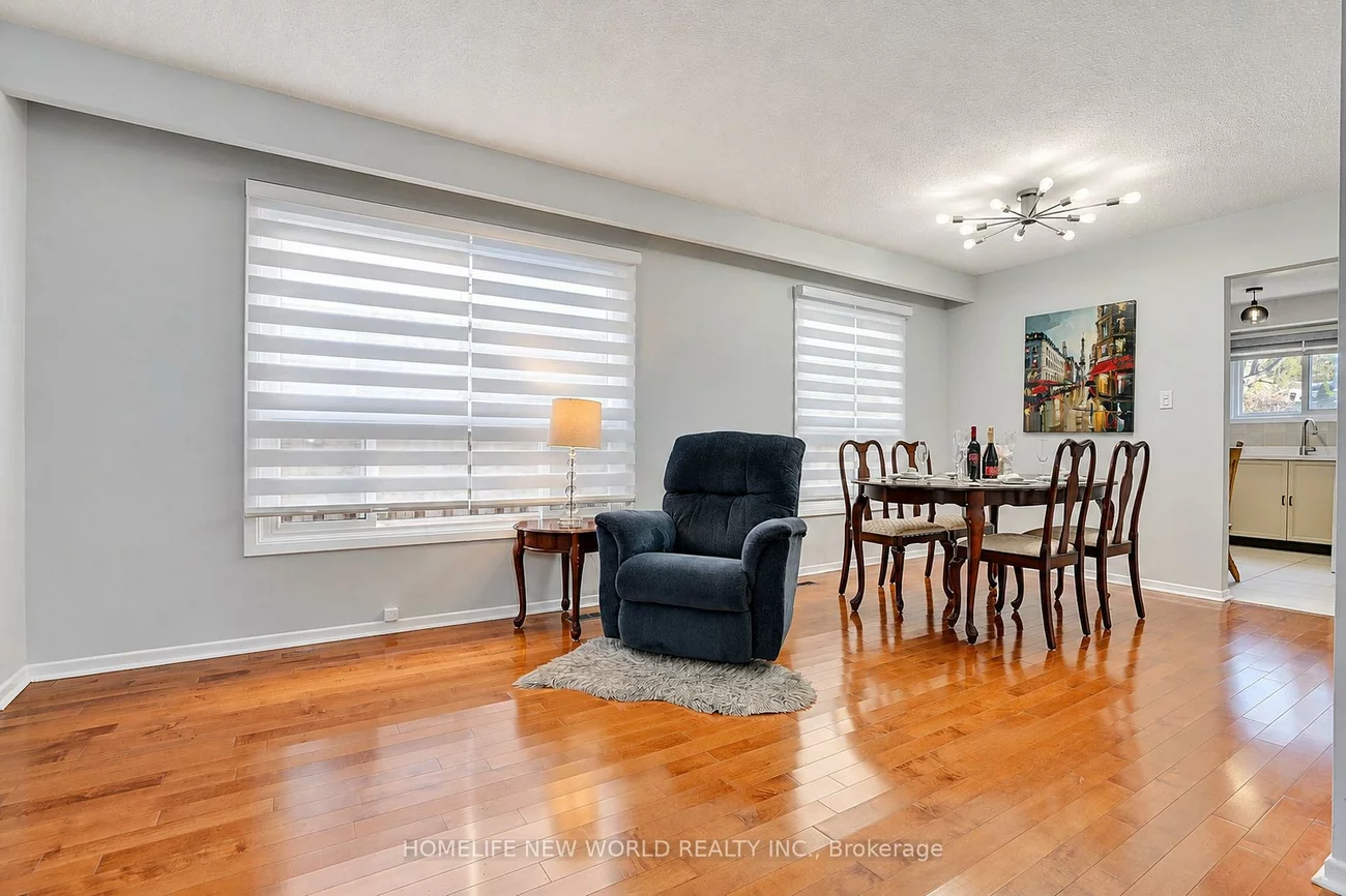 23, Shepmore, Malvern, Toronto