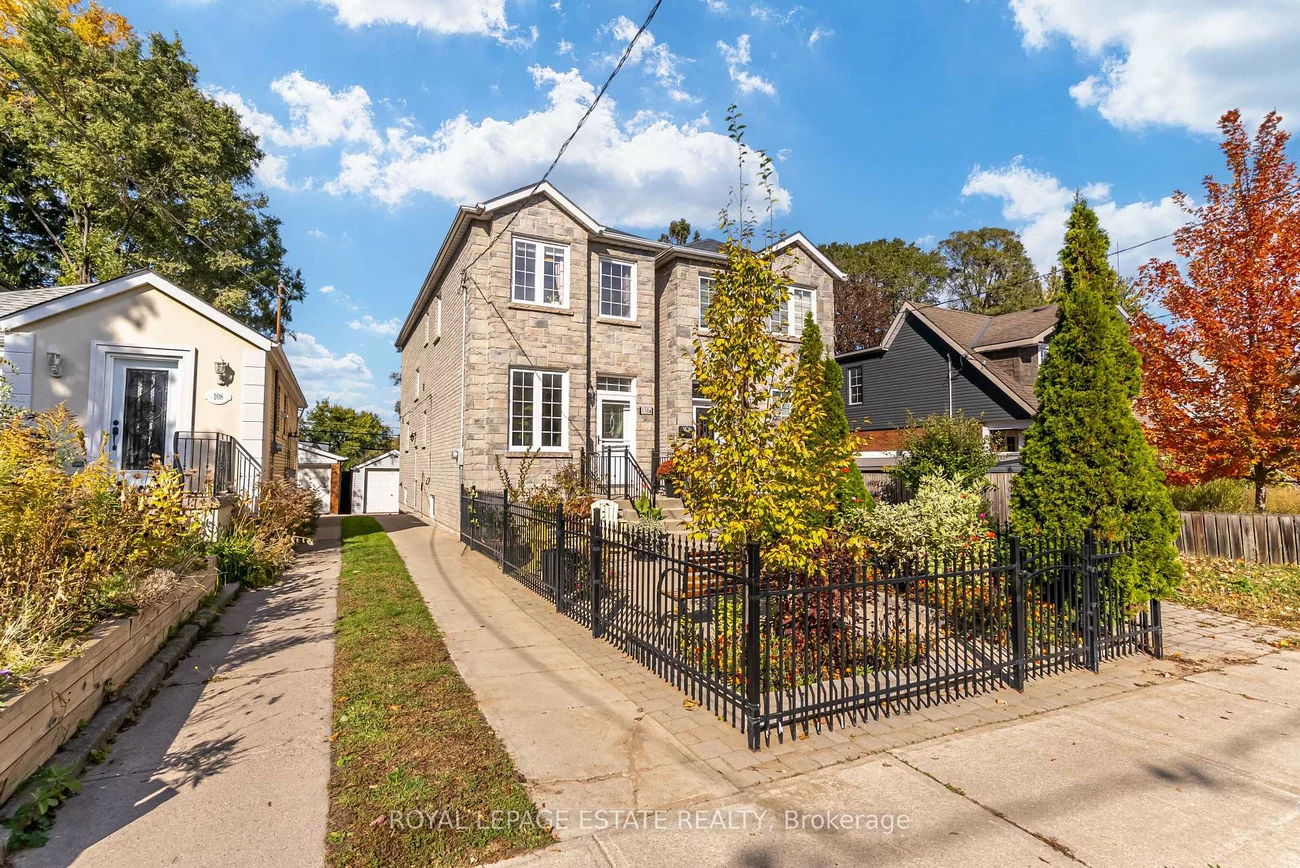 110A, Holborne, Danforth Village-East York, Toronto