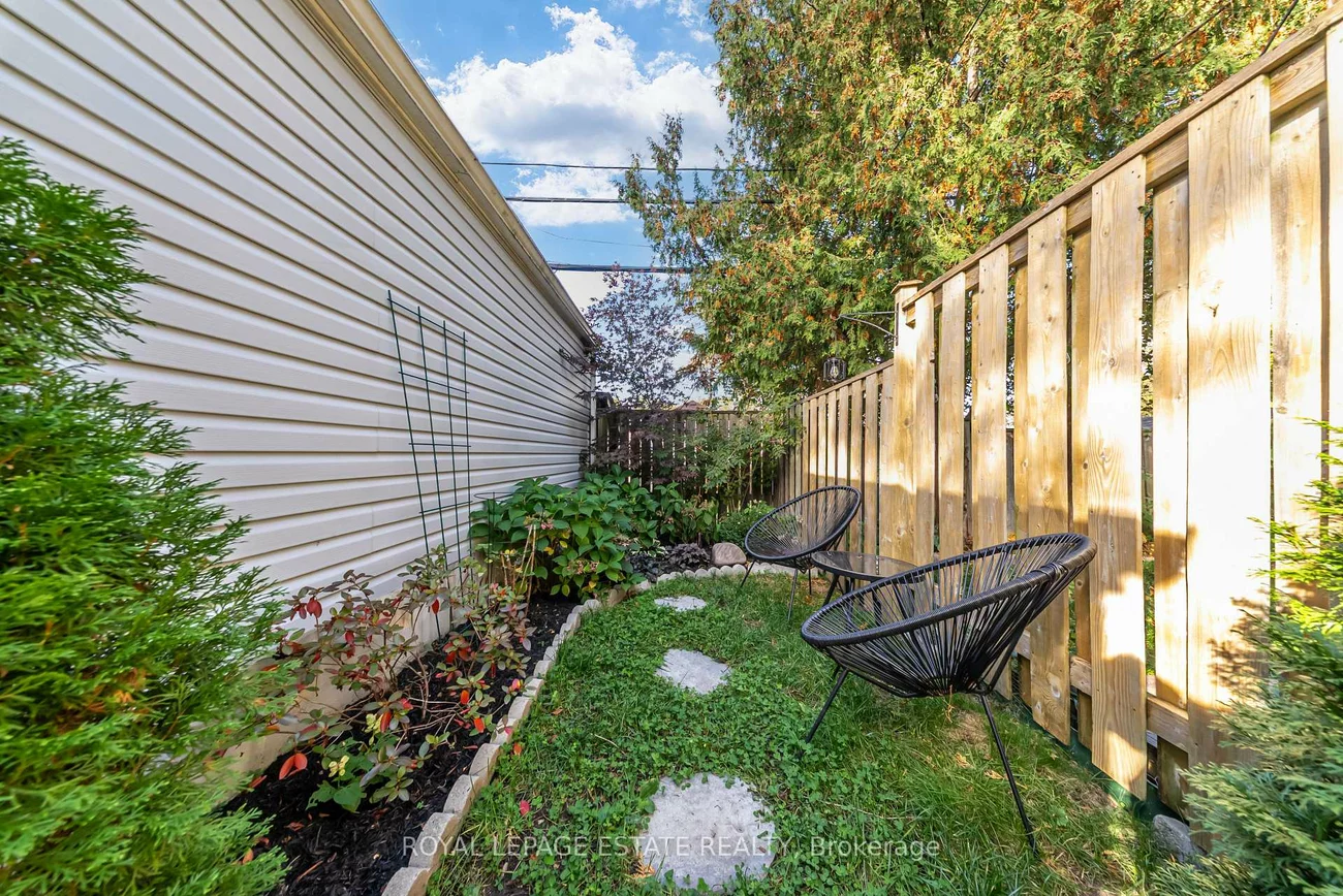 110A, Holborne, Danforth Village-East York, Toronto