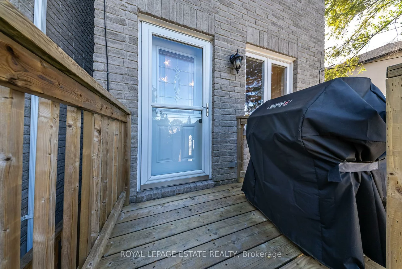 110A, Holborne, Danforth Village-East York, Toronto