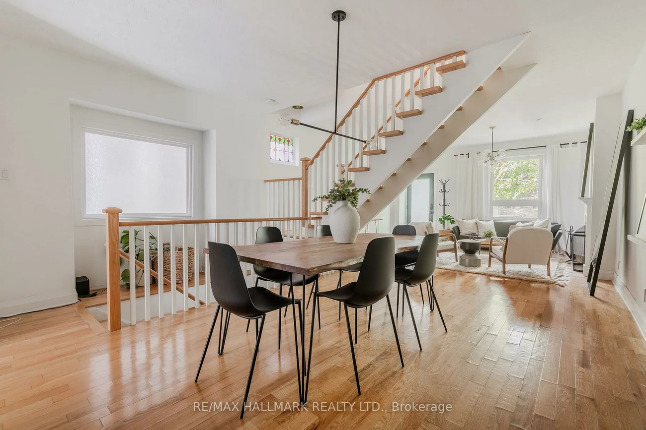 9, Prust, South Riverdale, Toronto