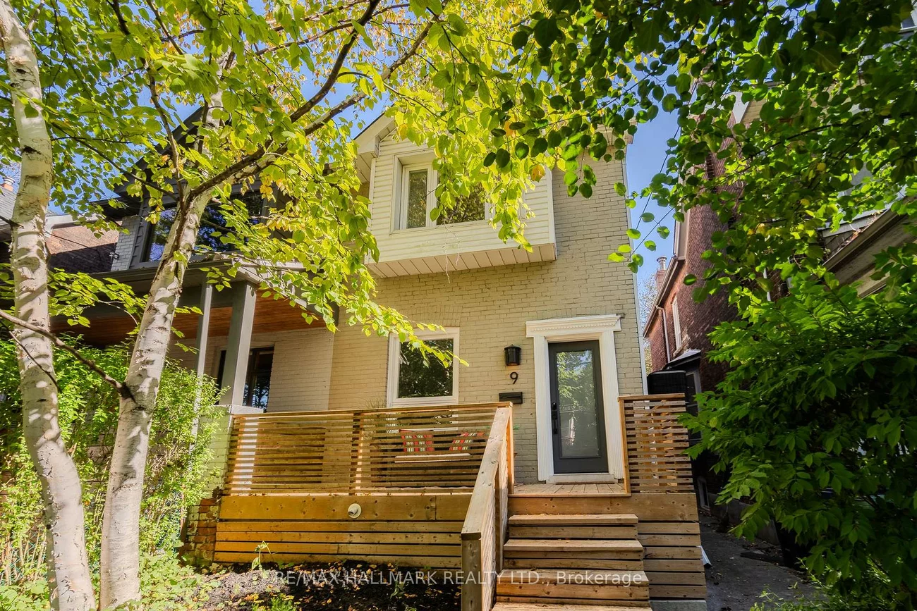 9, Prust, South Riverdale, Toronto