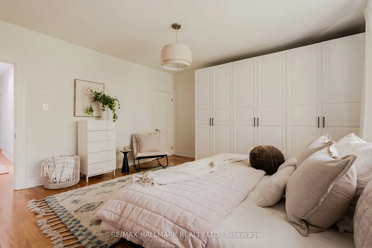 9, Prust, South Riverdale, Toronto
