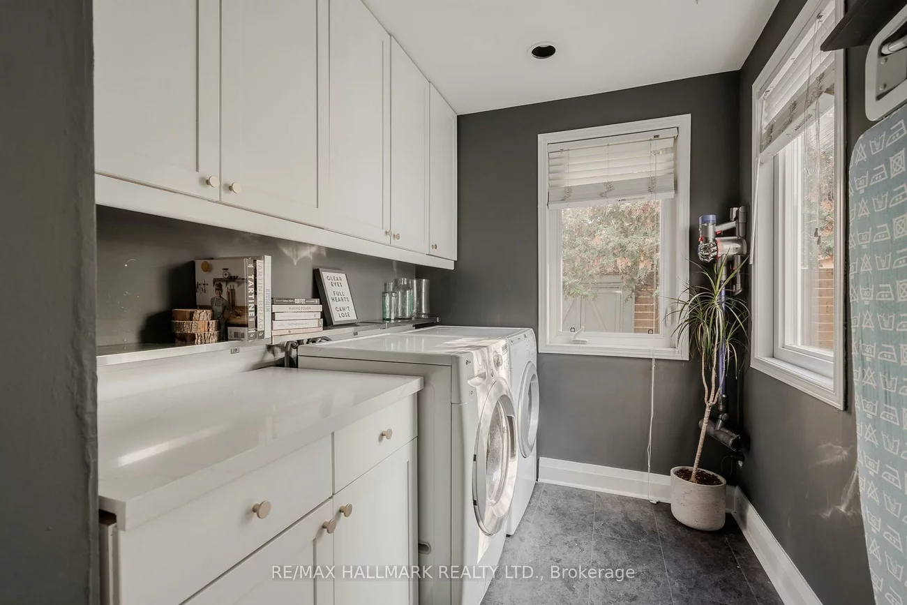 9, Prust, South Riverdale, Toronto