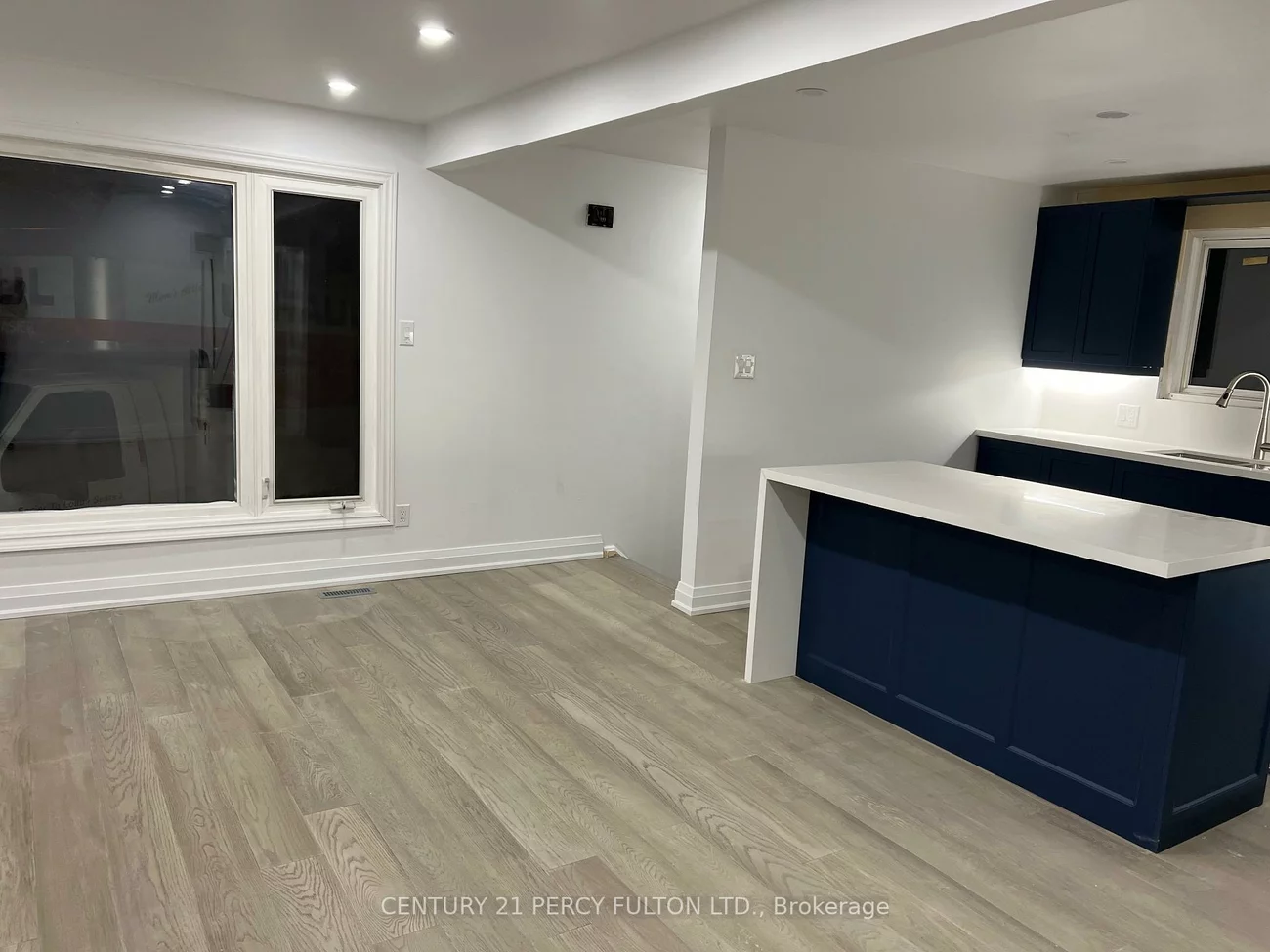 54, Howell, Malvern, Toronto