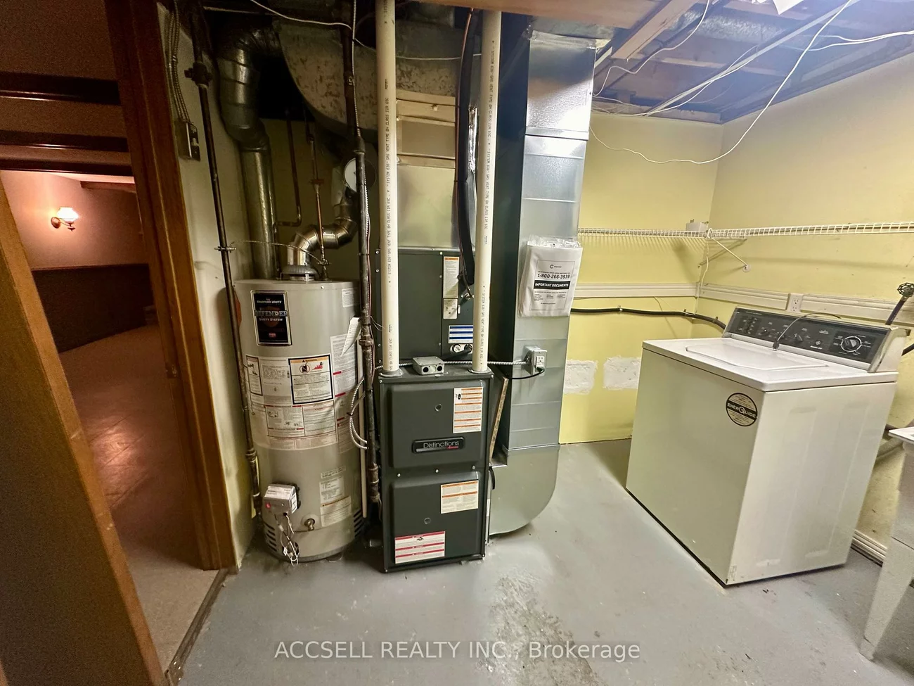 10, Banda, West Humber-Clairville, Toronto