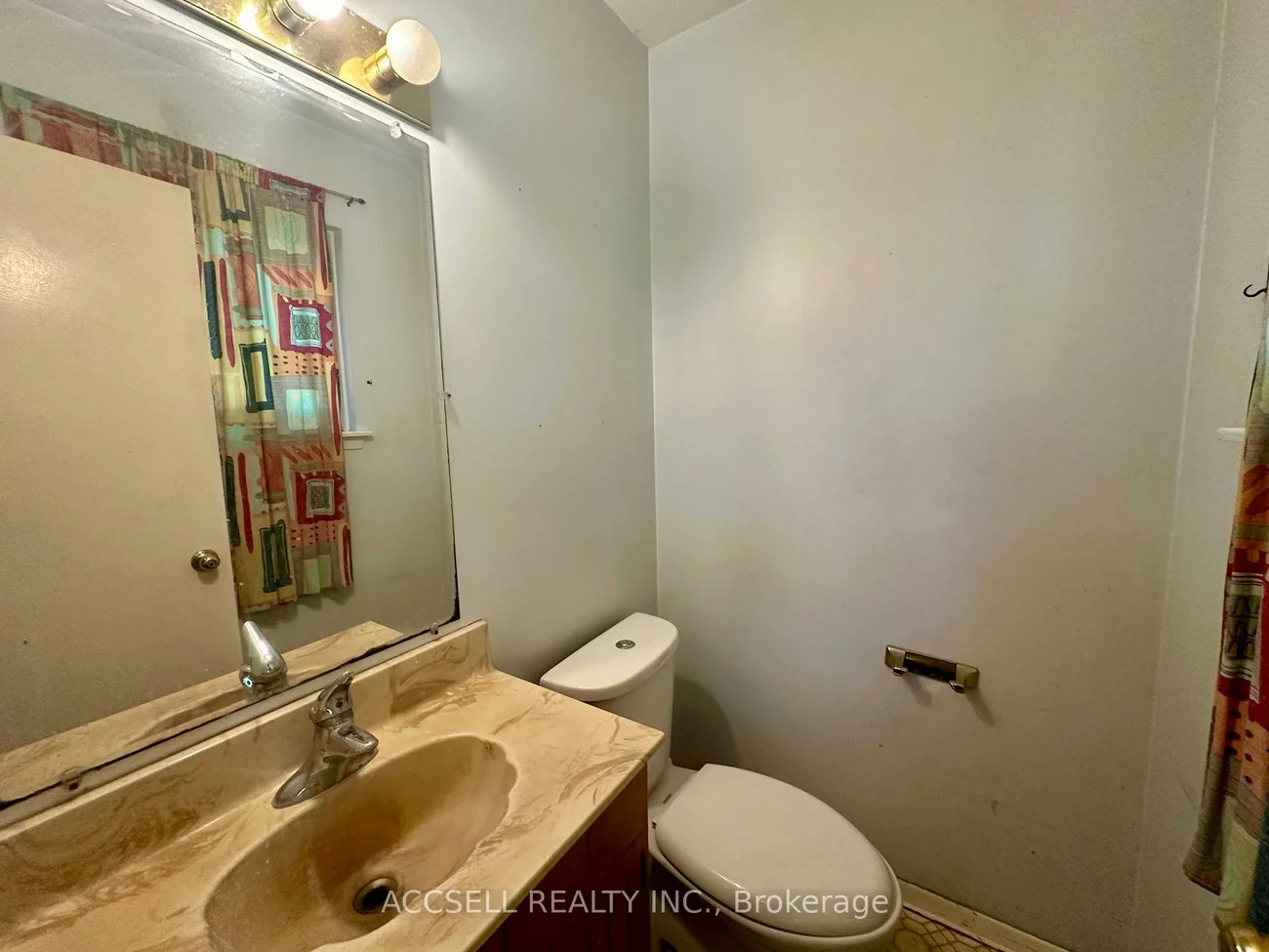 10, Banda, West Humber-Clairville, Toronto