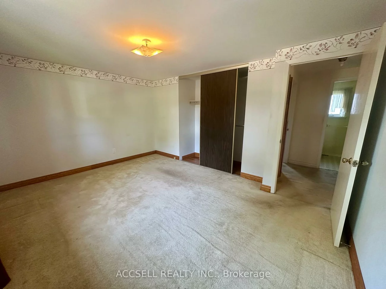 10, Banda, West Humber-Clairville, Toronto