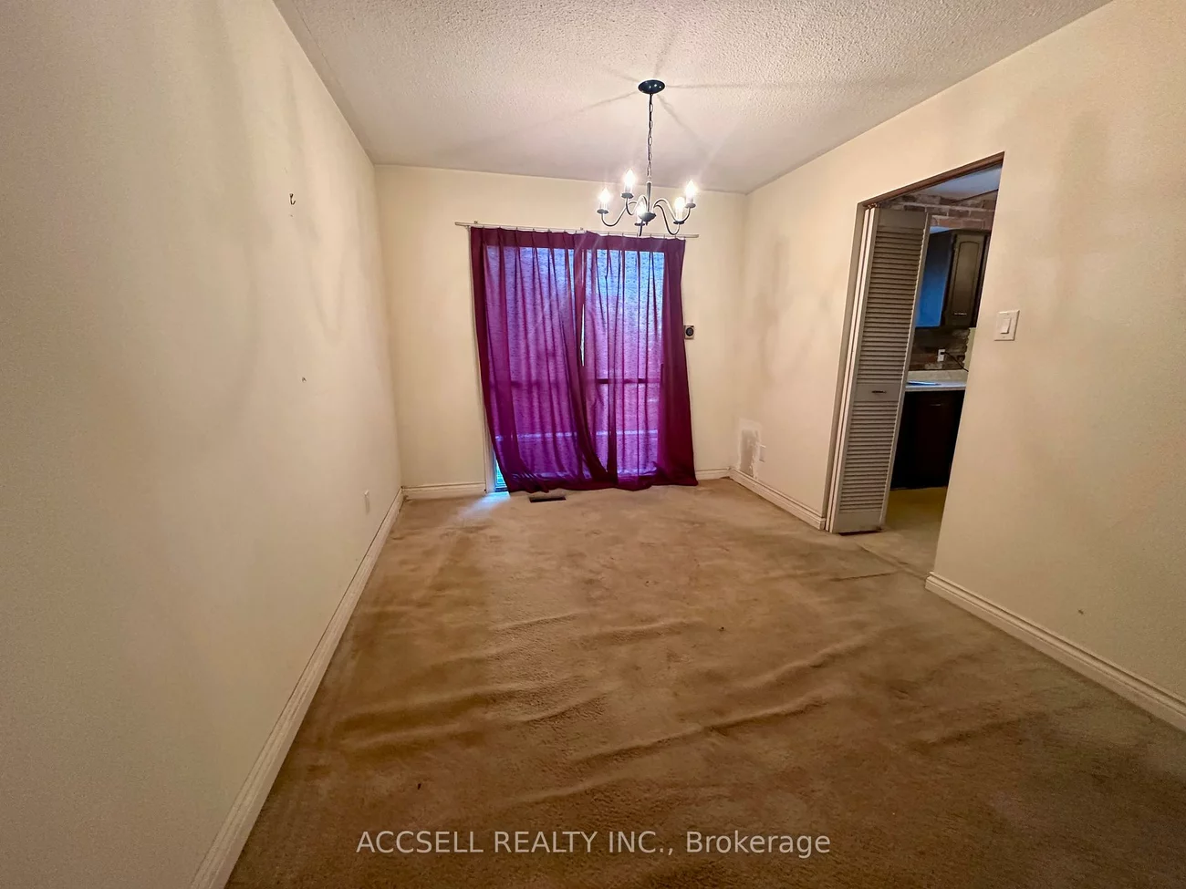 10, Banda, West Humber-Clairville, Toronto