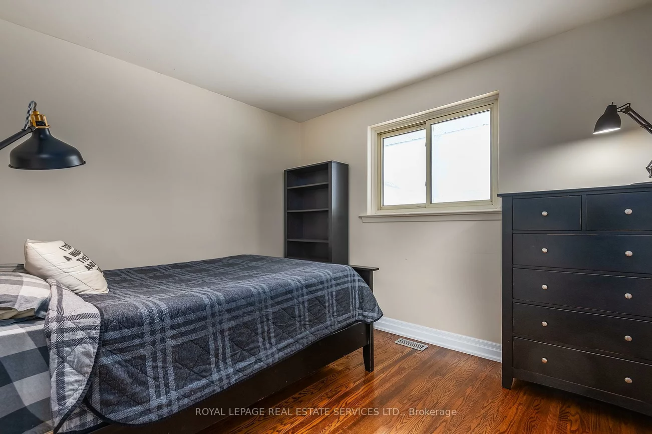 28, Thelmere, Willowridge-Martingrove-Richview, Toronto
