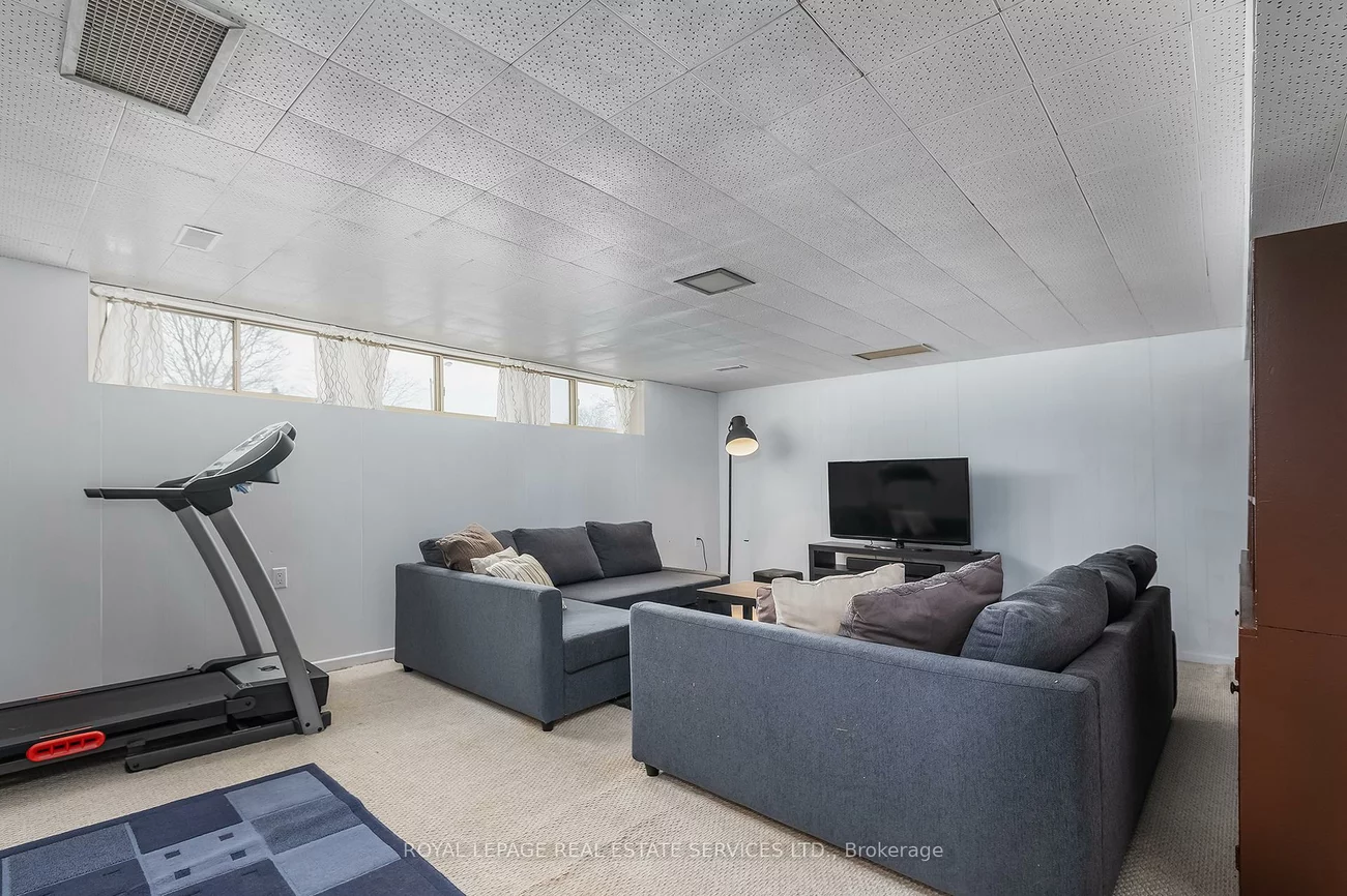28, Thelmere, Willowridge-Martingrove-Richview, Toronto