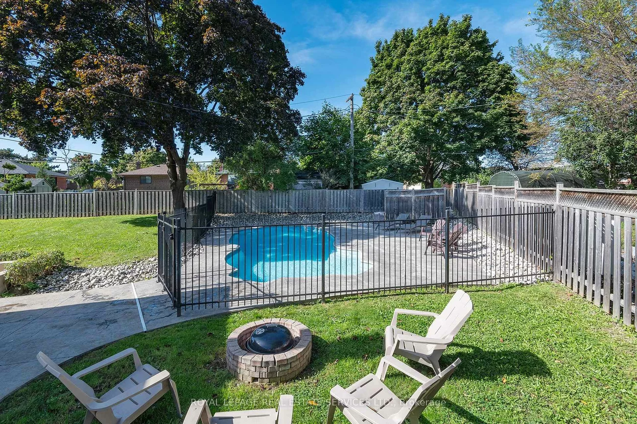 28, Thelmere, Willowridge-Martingrove-Richview, Toronto