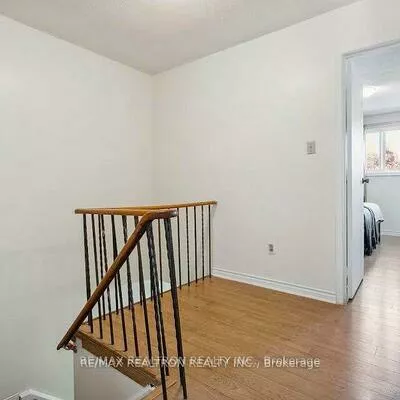 1, Saraband, West Humber-Clairville, Toronto