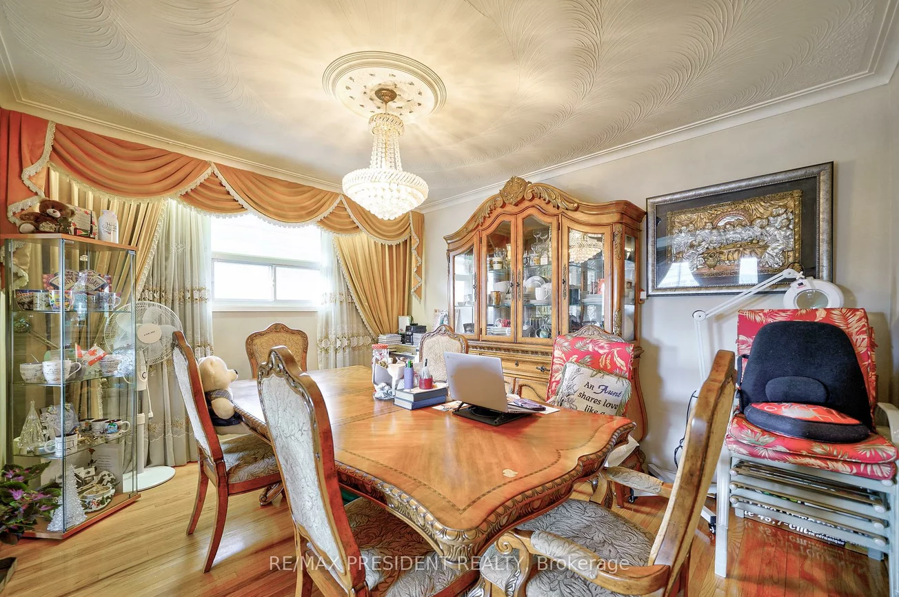 55, Maryhill, Mount Olive-Silverstone-Jamestown, Toronto