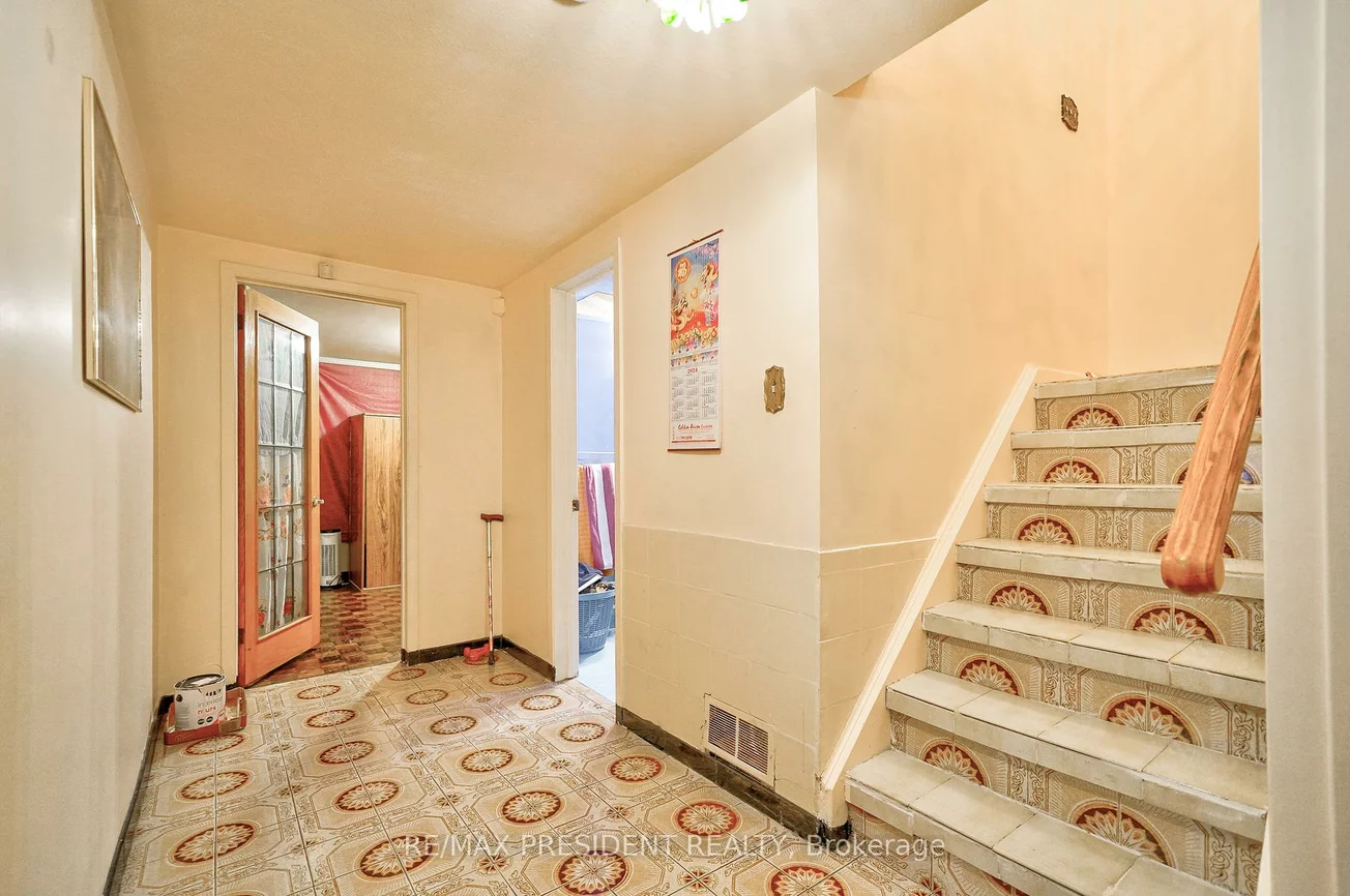 55, Maryhill, Mount Olive-Silverstone-Jamestown, Toronto