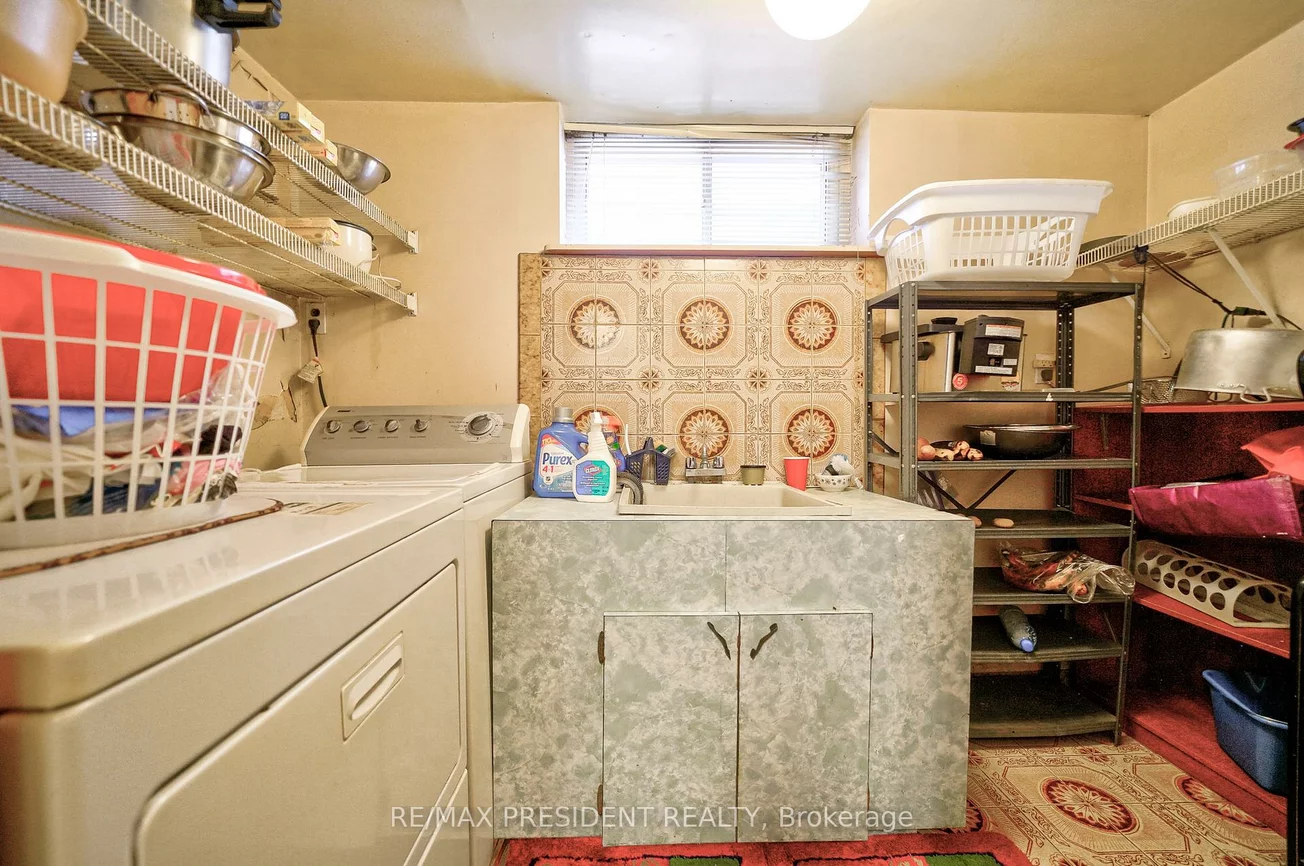 55, Maryhill, Mount Olive-Silverstone-Jamestown, Toronto