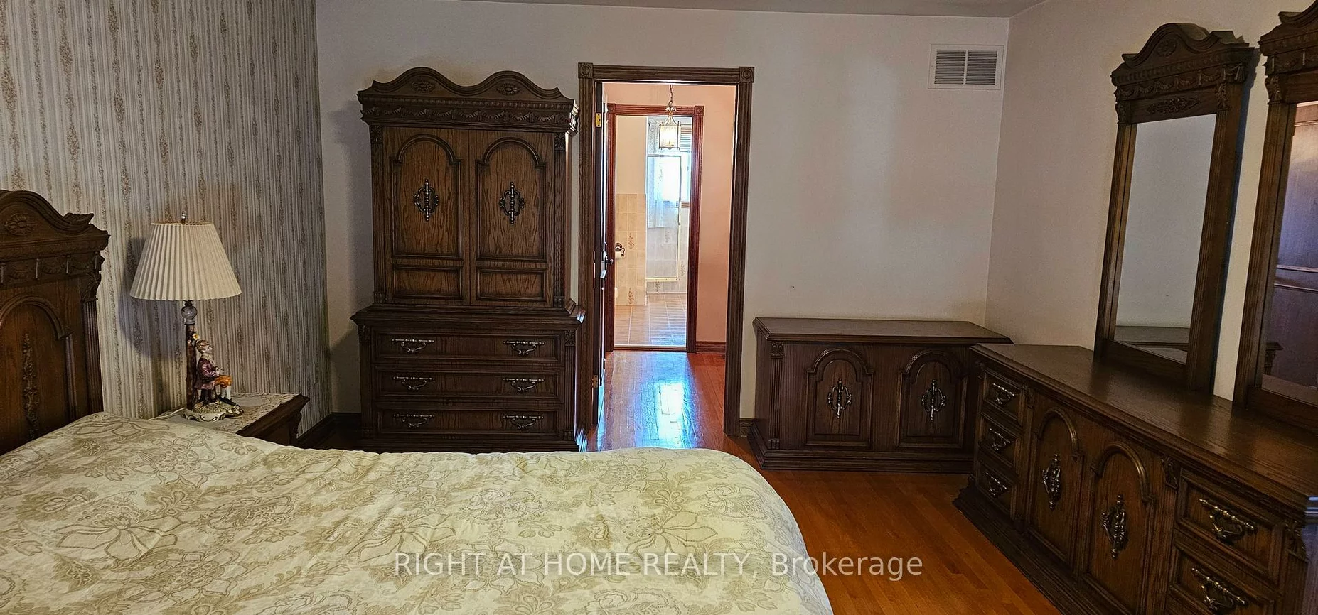2960, Weston, Humberlea-Pelmo Park W5, Toronto