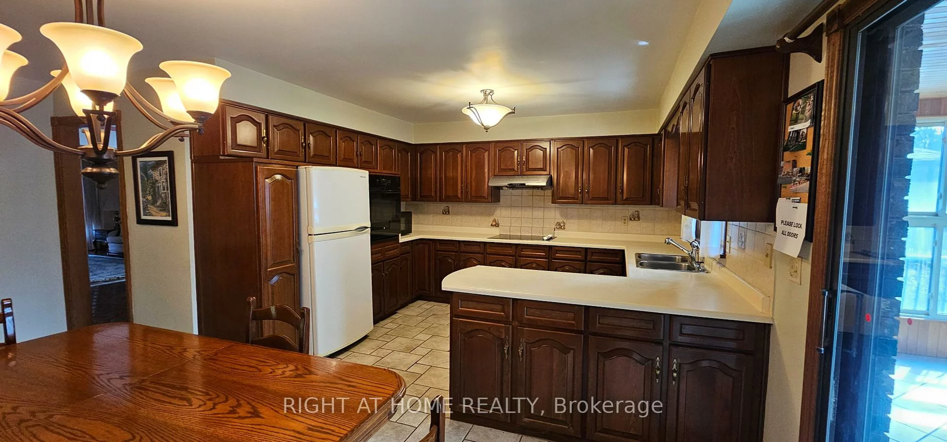 2960, Weston, Humberlea-Pelmo Park W5, Toronto