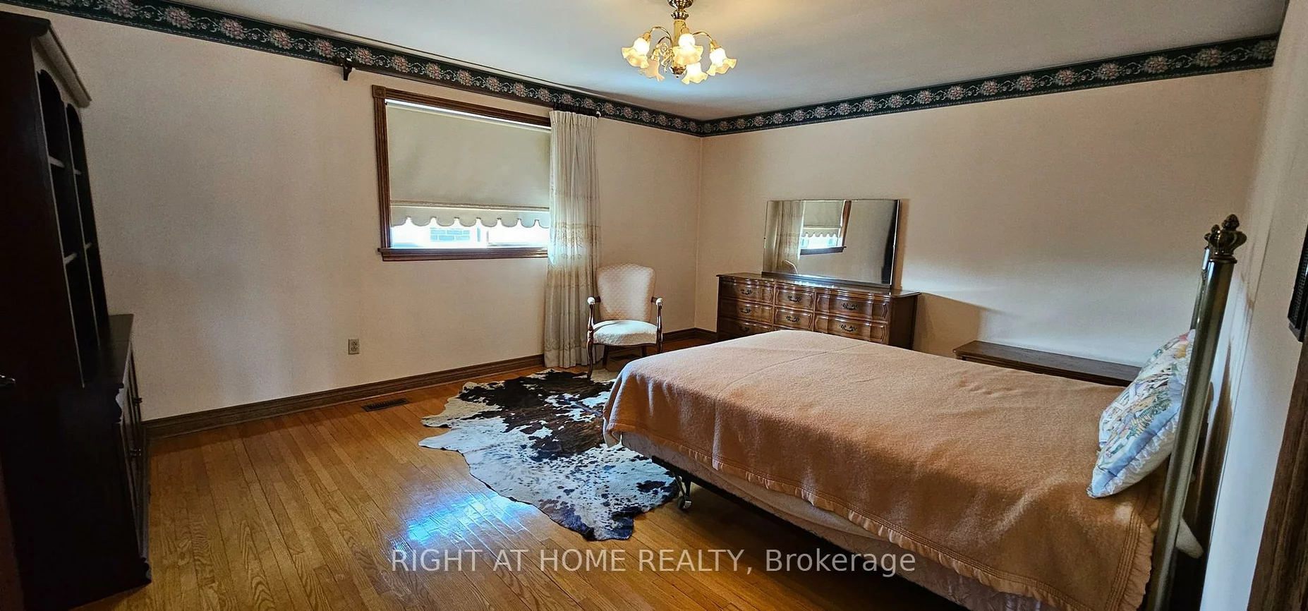 2960, Weston, Humberlea-Pelmo Park W5, Toronto