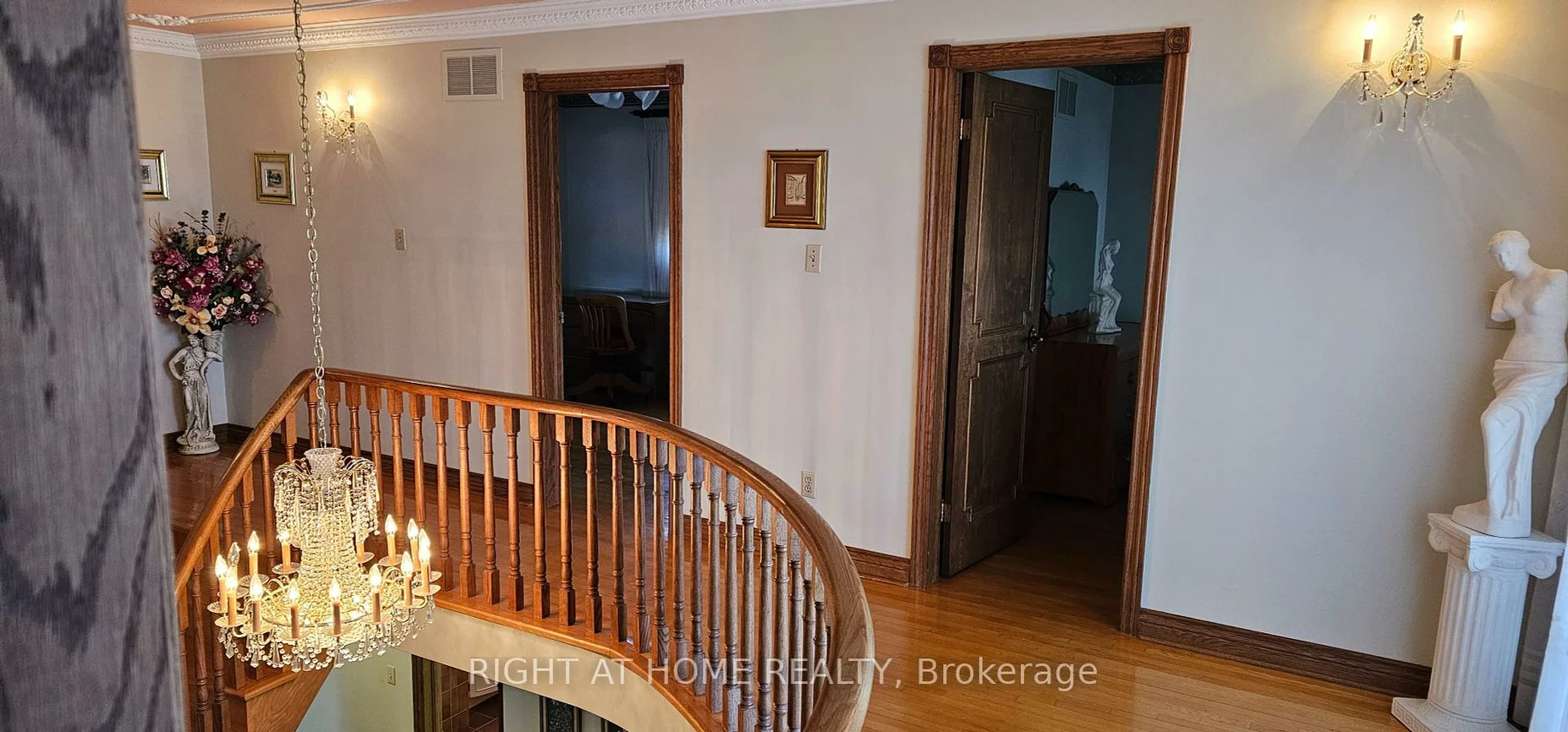 2960, Weston, Humberlea-Pelmo Park W5, Toronto