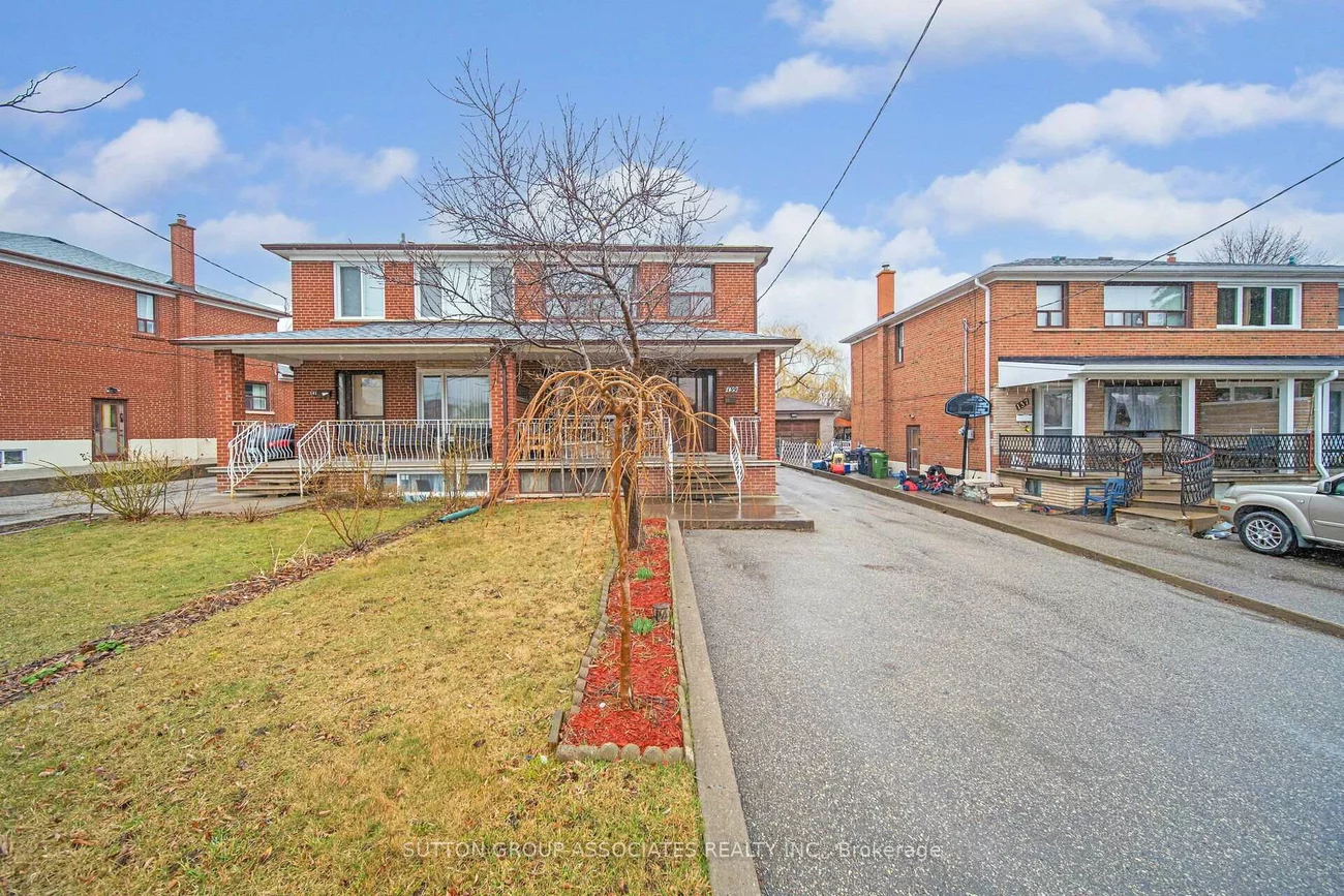 139, Giltspur, Glenfield-Jane Heights, Toronto