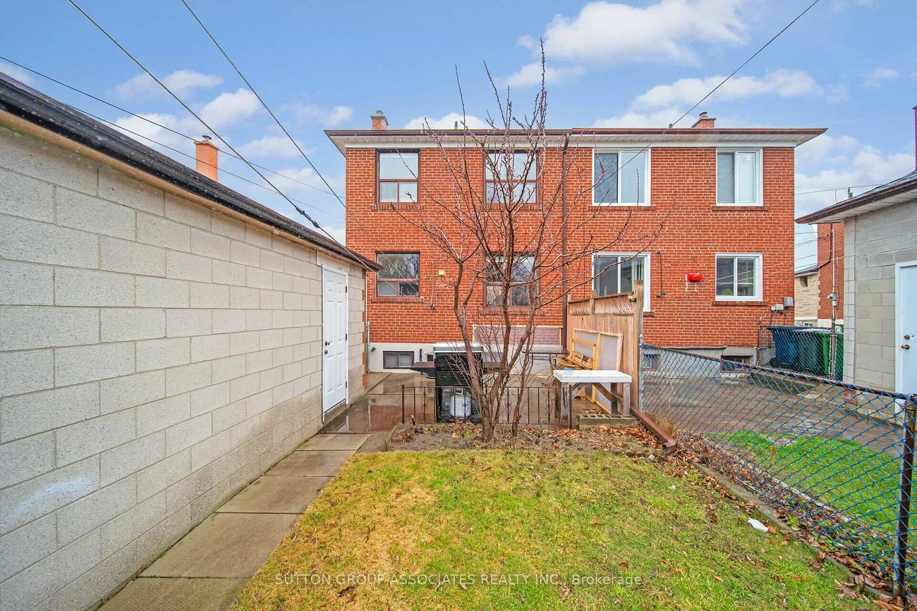 139, Giltspur, Glenfield-Jane Heights, Toronto
