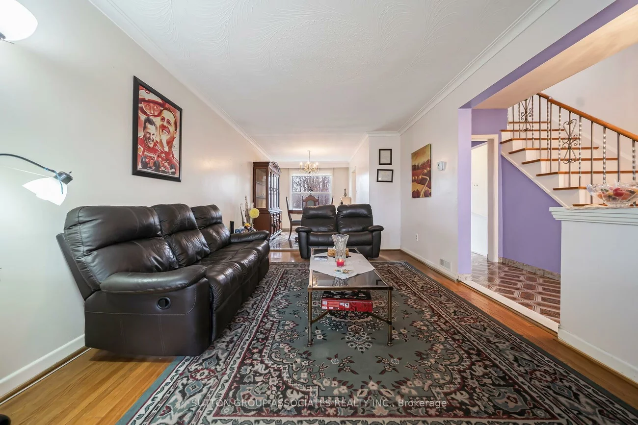 139, Giltspur, Glenfield-Jane Heights, Toronto