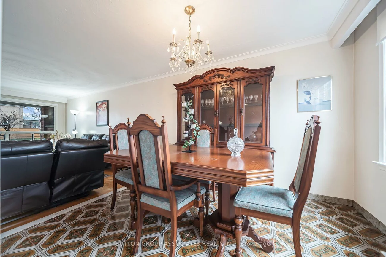 139, Giltspur, Glenfield-Jane Heights, Toronto