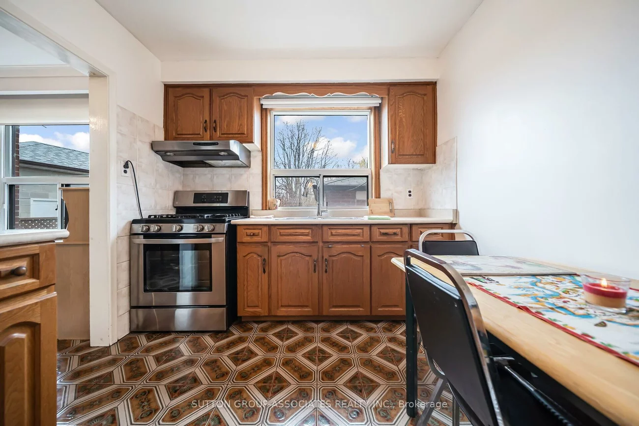 139, Giltspur, Glenfield-Jane Heights, Toronto