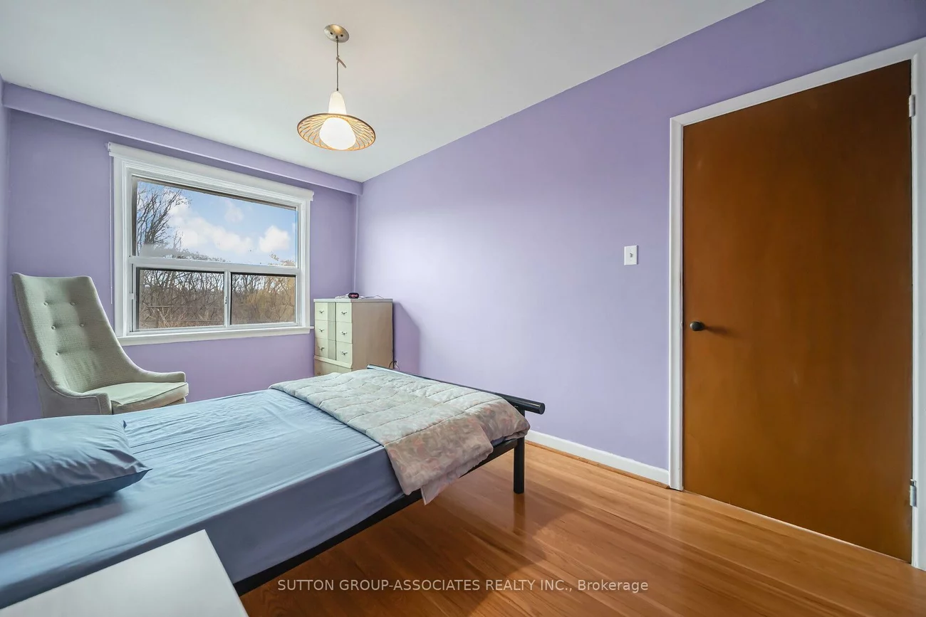 139, Giltspur, Glenfield-Jane Heights, Toronto