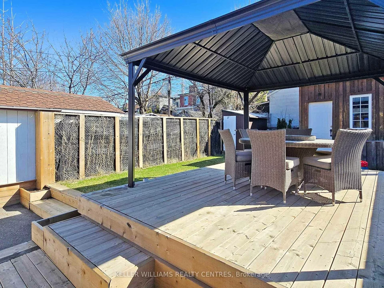 257, Blackthorn, Weston-Pellam Park, Toronto