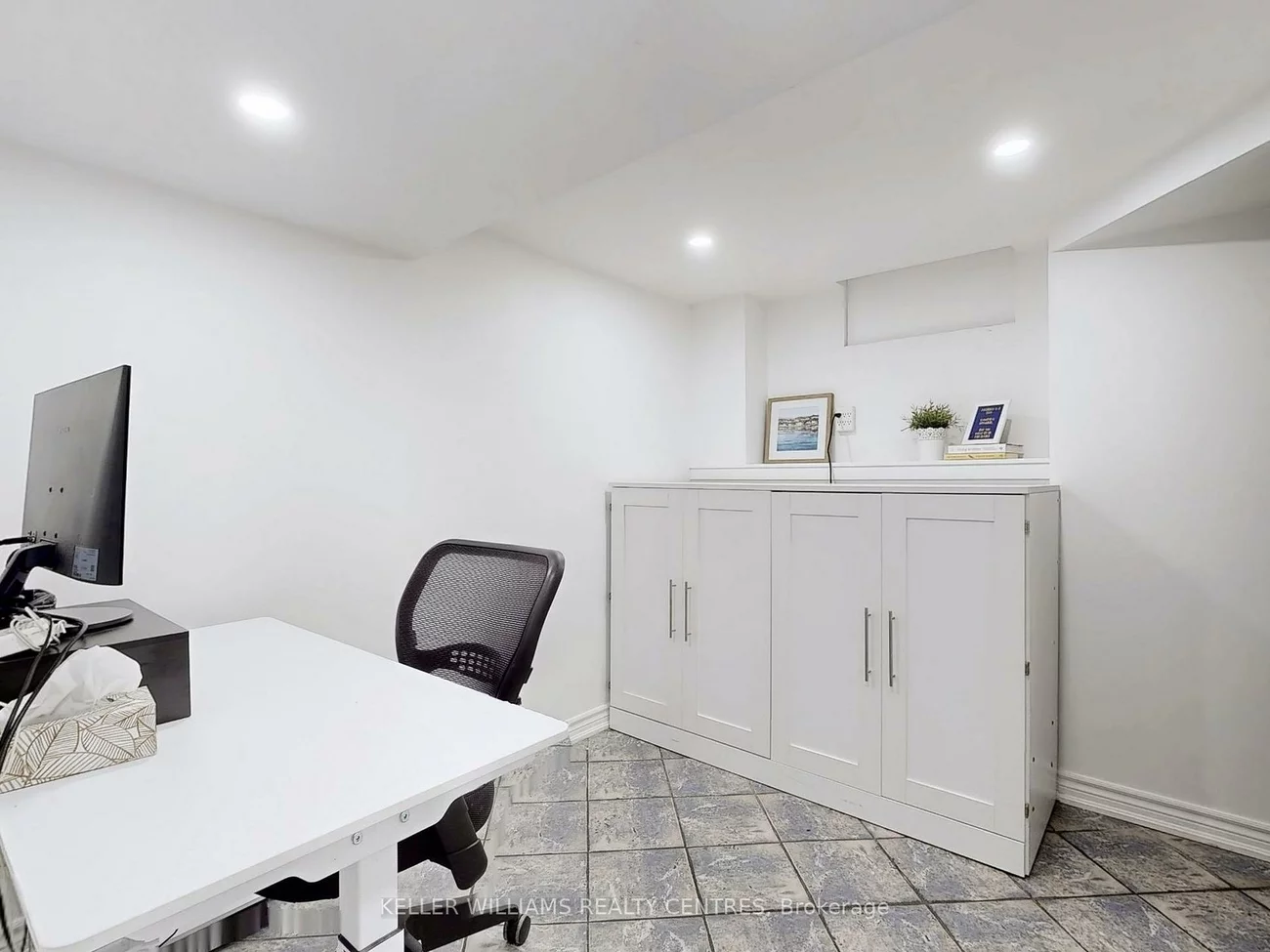 257, Blackthorn, Weston-Pellam Park, Toronto