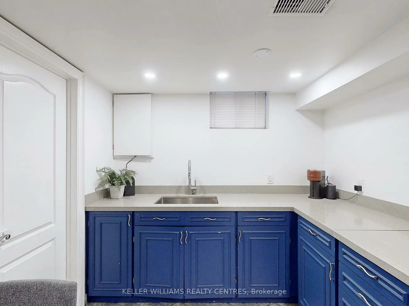 257, Blackthorn, Weston-Pellam Park, Toronto